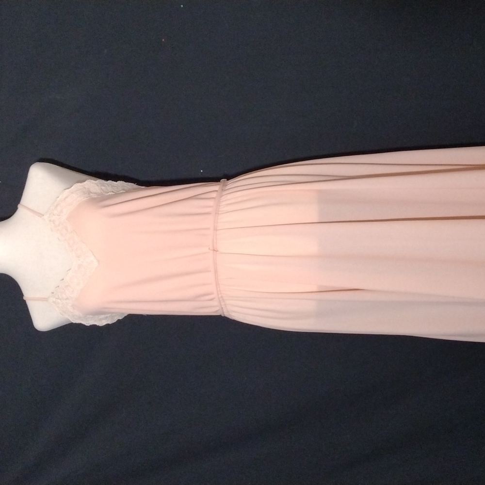 Vintage Ms. Jones Peach Sleeveless Hi-Lo Dress with Lace Chest Accent Size 9/10